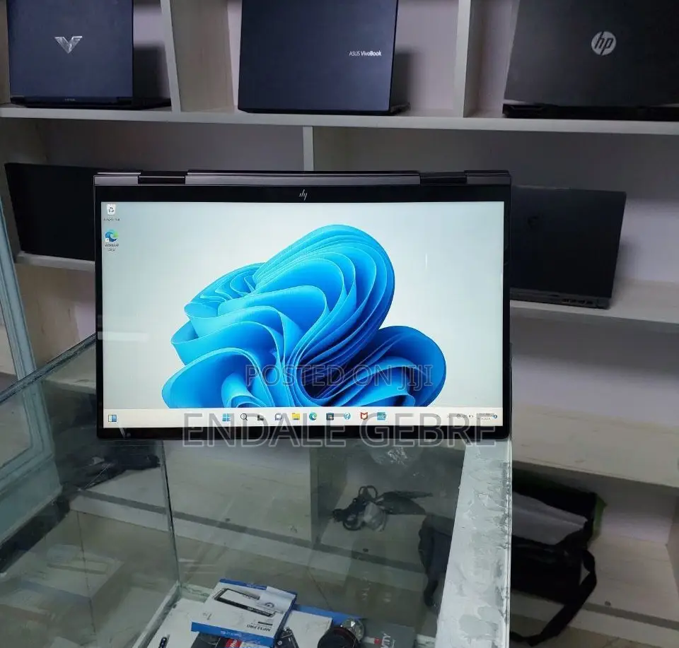 New Laptop HP Envy X360 16GB AMD Ryzen 7 SSD 512GB