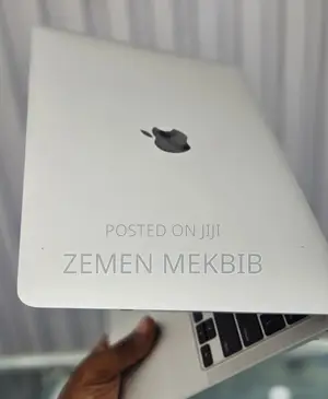 Photo - New Laptop Apple MacBook Air 2020 M1 8GB SSD 256GB