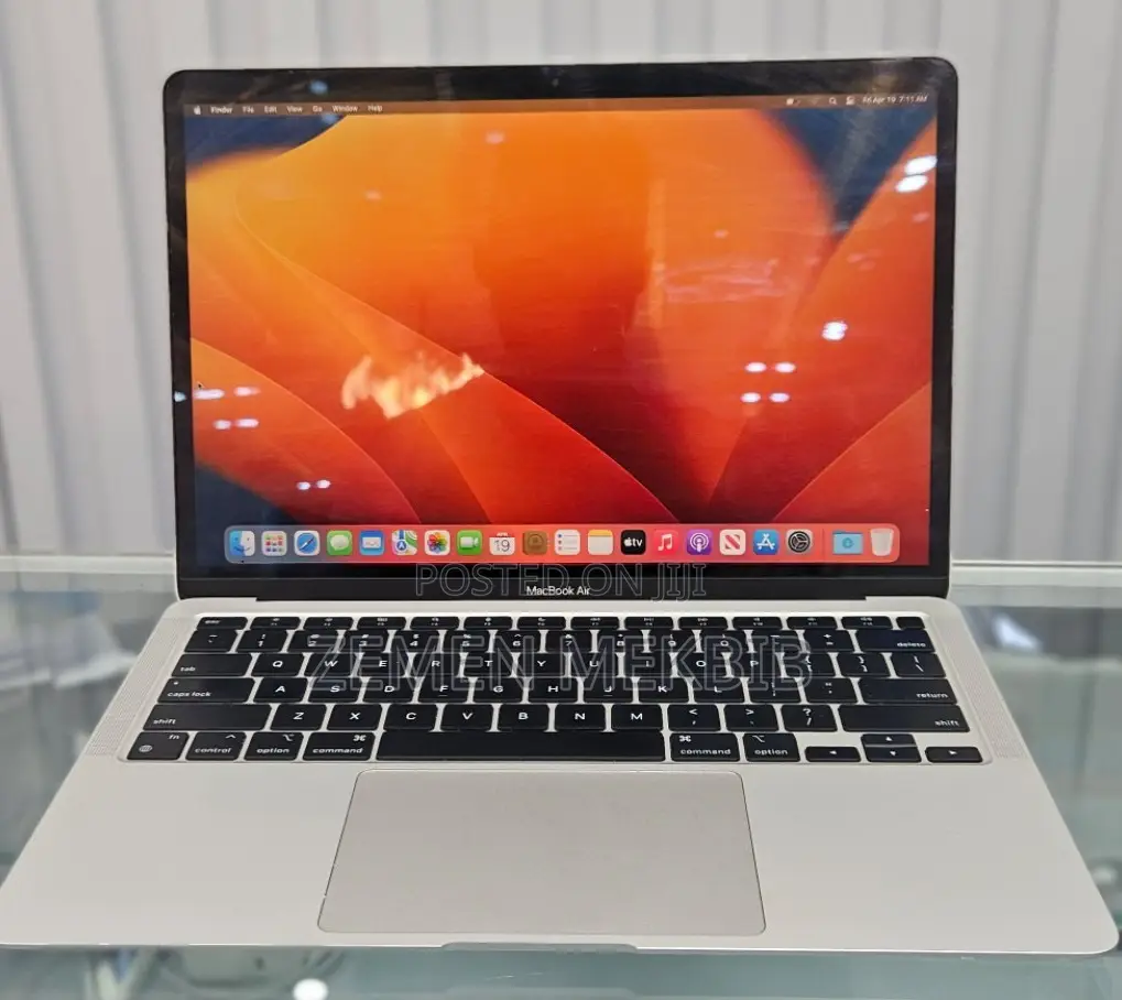 New Laptop Apple MacBook Air 2020 M1 8GB SSD 256GB