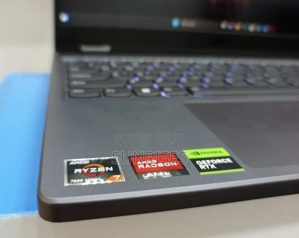 New Laptop Lenovo Legion 5 16GB AMD Ryzen 7 SSD 512GB