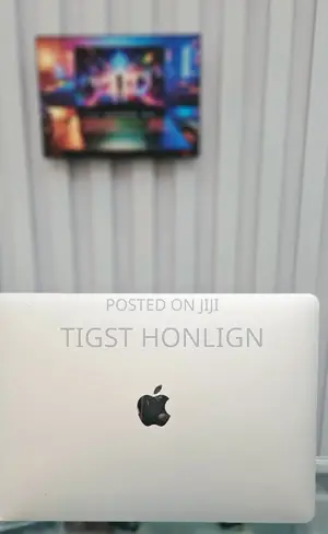 Photo - New Laptop Apple MacBook Air 8GB Apple M1 SSD 256GB