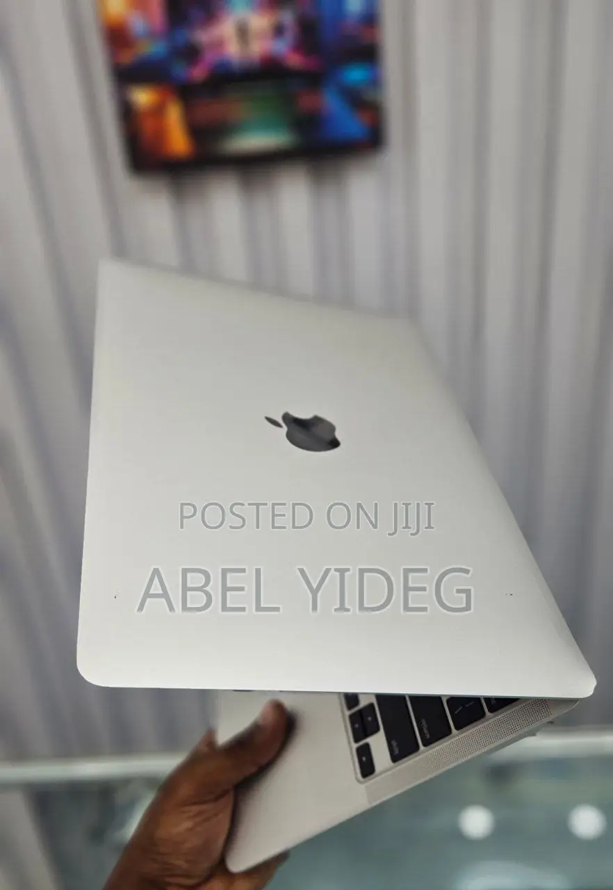 New Laptop Apple MacBook Air 2020 M1 8GB Apple M1 SSD 256GB