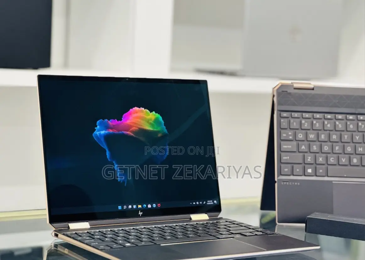 New Laptop HP Spectra 13 16GB Intel Core I7 SSD 1T