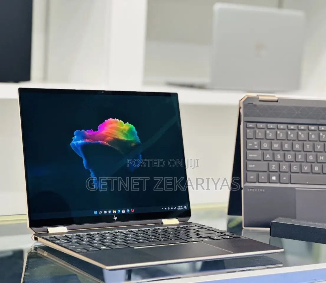 New Laptop HP Spectra 13 16GB Intel Core I7 SSD 1T
