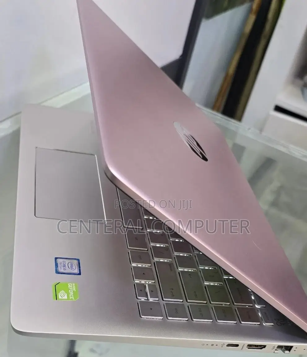 New Laptop HP Pavilion 15-Eh0050wm 8GB Intel Core I7 SSD 512GB