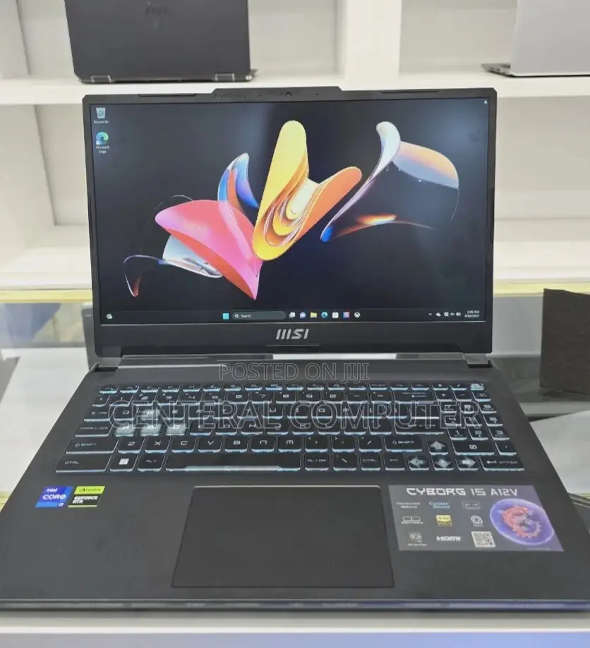 New Laptop MSI GP75 Leopard 16GB Intel Core I7 SSD 512GB