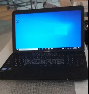 Photo - Laptop Toshiba Satellite C665 4GB Intel Core I3 HDD 1T