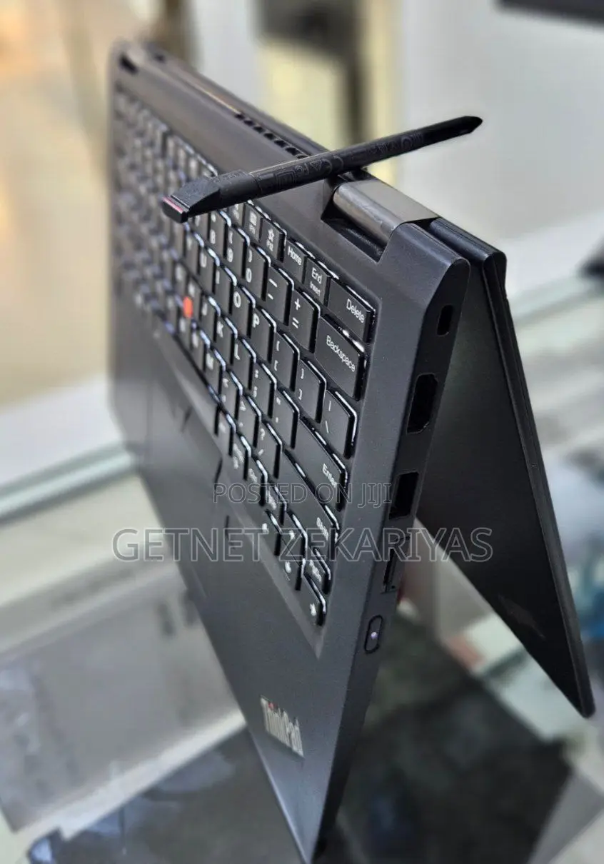 New Laptop Lenovo ThinkPad X390 Yoga 8GB Intel Core I5 SSD 512GB