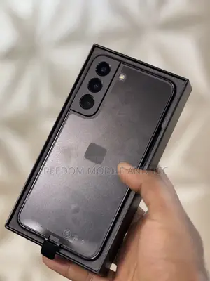 New Samsung Galaxy S22 5G 256 GB Black