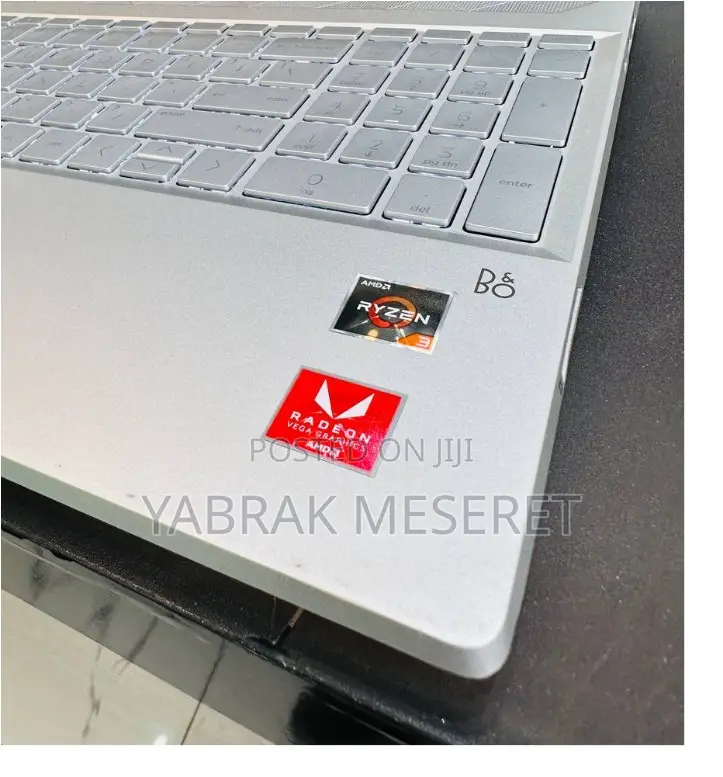 New Laptop HP Pavilion 15 8GB AMD Ryzen 3 SSD 128GB