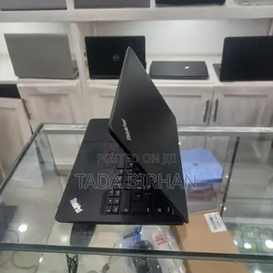 Laptop Lenovo ThinkPad Yoga 8GB Intel Core I3 SSD 256GB