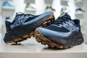 Photo - New Balance Fresh Foam Sneker