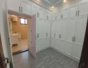 Furnished 4bdrm Villa in Meri, Bole for sale