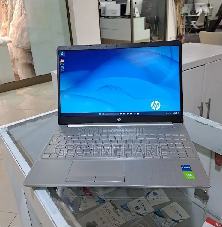 New Laptop HP Stream Notebook 16GB Intel Core I7 SSD 512GB