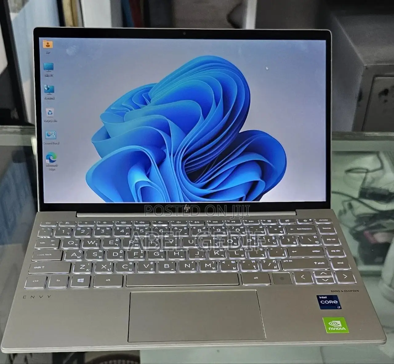 New Laptop HP Envy 13 16GB Intel Core I7 SSD 512GB