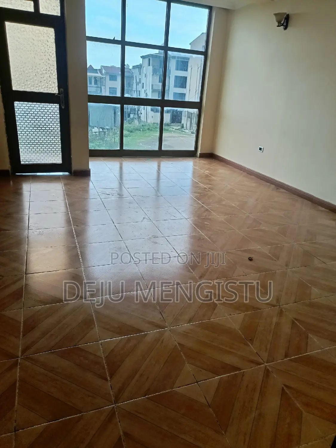 3bdrm Apartment in ሰባ ሁለት, Bole for rent