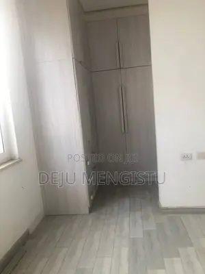 3bdrm Apartment in ሰባ ሁለት(72), Bole for sale