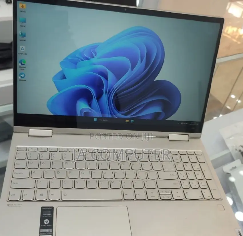 New Laptop Lenovo ThinkPad Yoga 16GB Intel Core I5 SSD 512GB