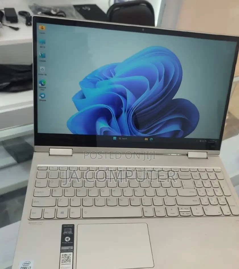 New Laptop Lenovo ThinkPad Yoga 16GB Intel Core I5 SSD 512GB