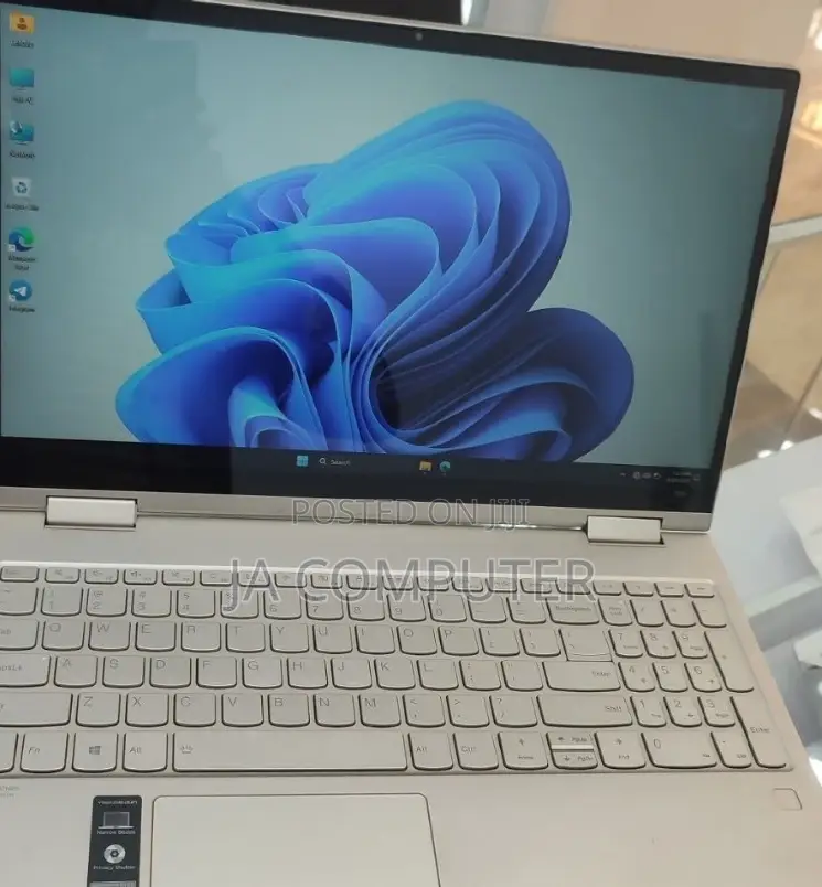 New Laptop Lenovo ThinkPad Yoga 16GB Intel Core I5 SSD 512GB