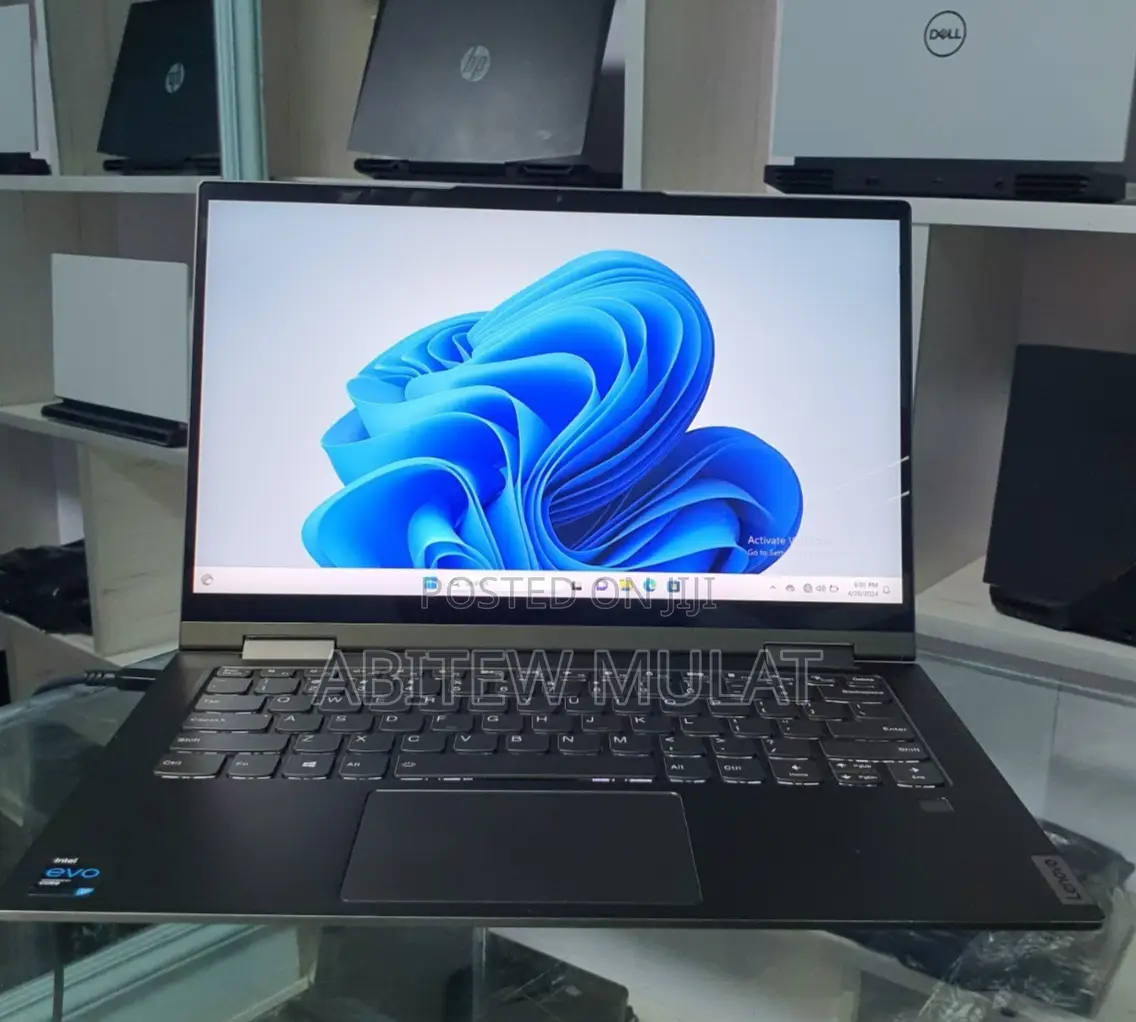 New Laptop Lenovo Yoga 710 12GB Intel Core I5 SSD 512GB