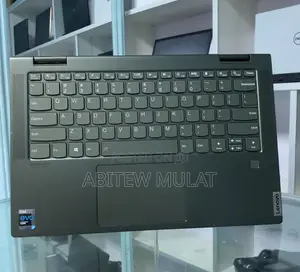 New Laptop Lenovo Yoga 710 12GB Intel Core I5 SSD 512GB