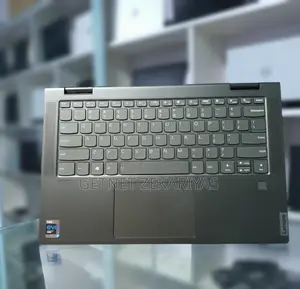 New Laptop Lenovo Yoga 710 12GB Intel Core I5 SSD 512GB