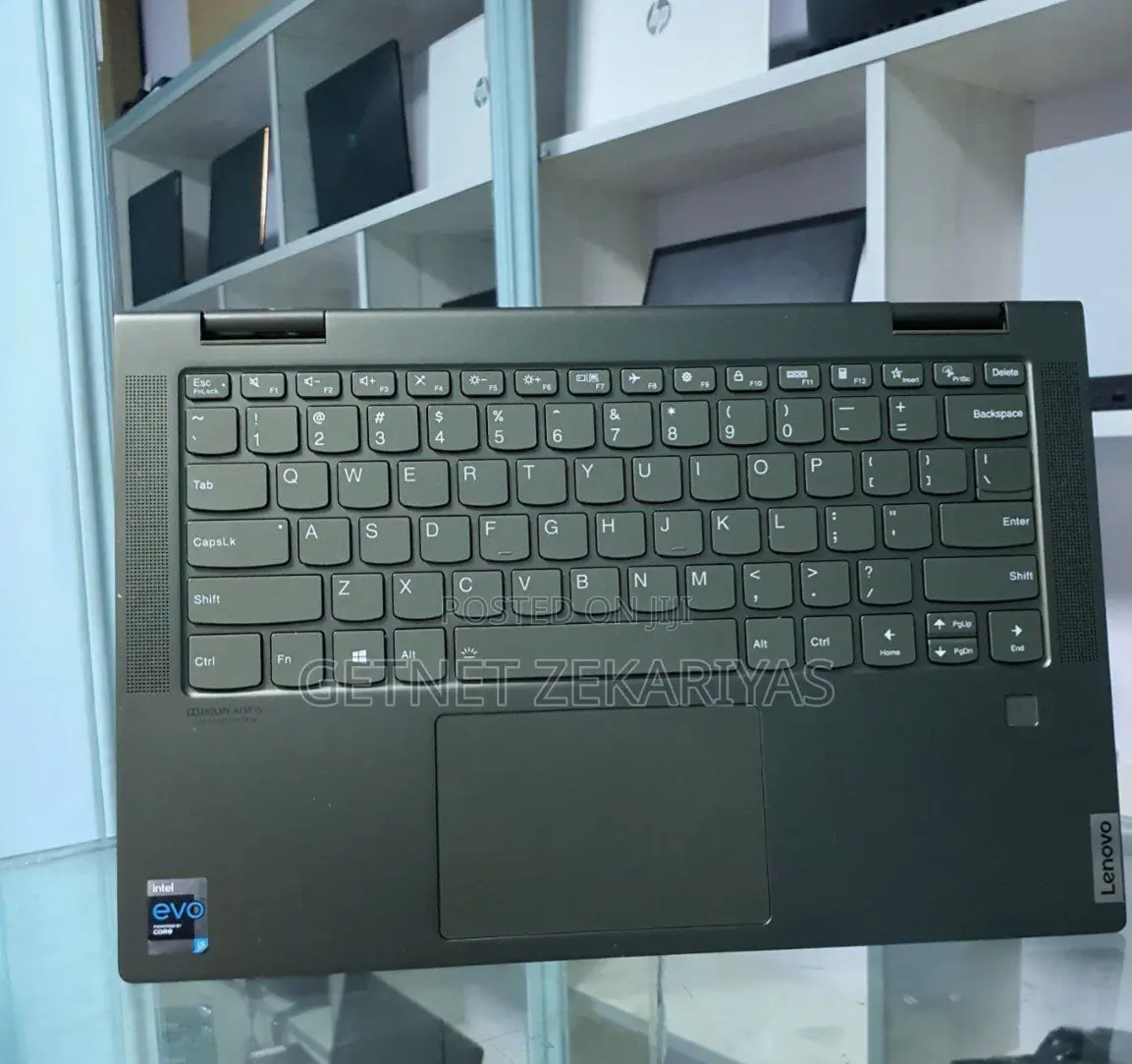 New Laptop Lenovo Yoga 710 12GB Intel Core I5 SSD 512GB