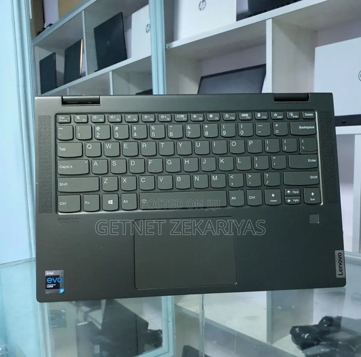 New Laptop Lenovo Yoga 710 12GB Intel Core I5 SSD 512GB