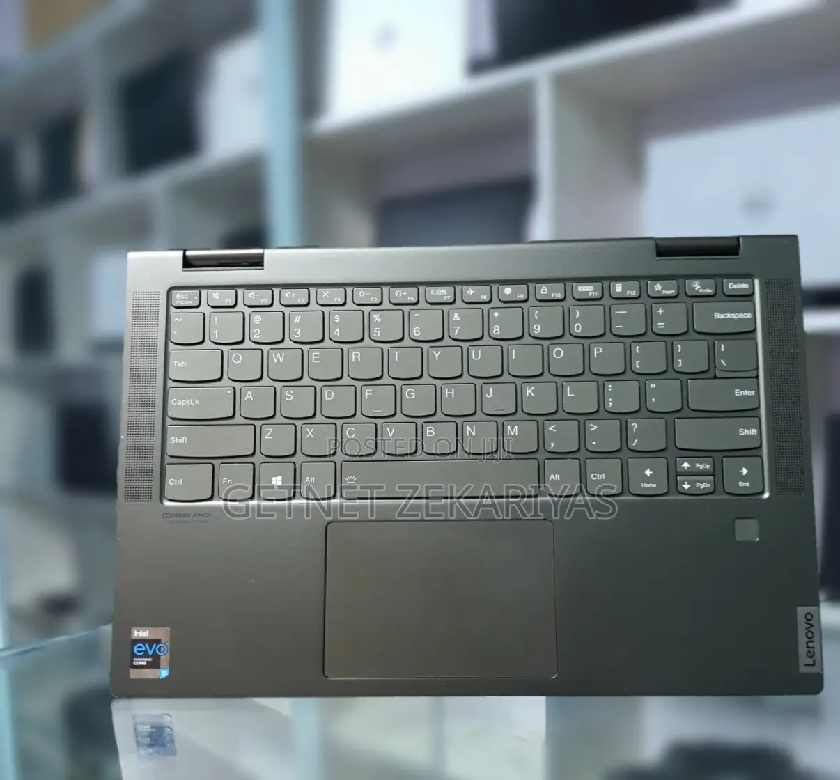 New Laptop Lenovo Yoga 710 12GB Intel Core I5 SSD 512GB