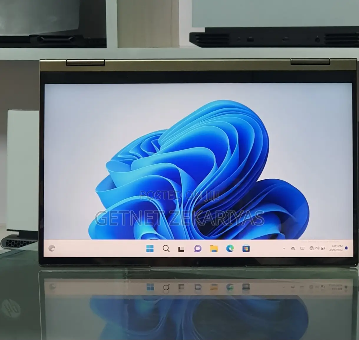 New Laptop Lenovo Yoga 710 12GB Intel Core I5 SSD 512GB