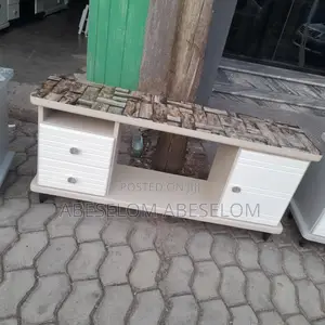 Photo - 1,20 Cm ቲቪ እስታንድ