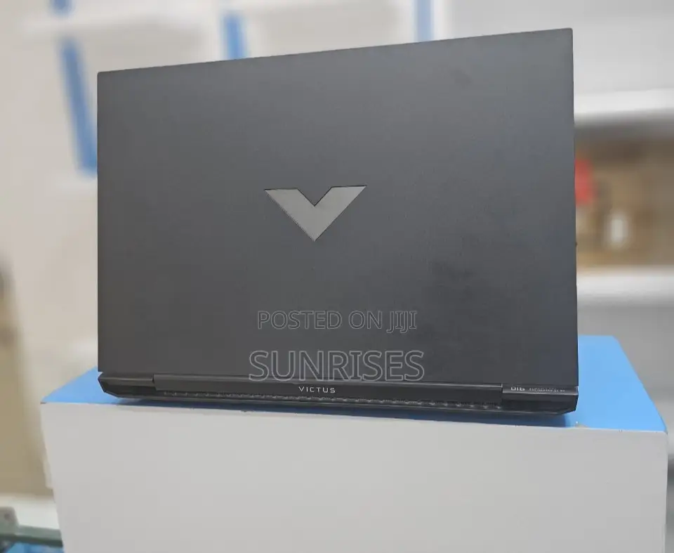 New Laptop HP Victus 16 16GB Intel Core I7 SSD 512GB