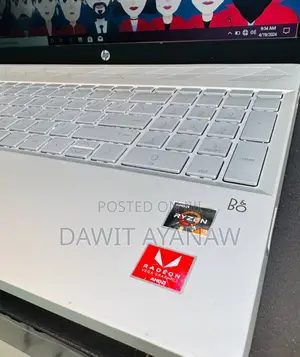 New Laptop HP Pavilion 15 8GB AMD Ryzen 3 SSD 500GB