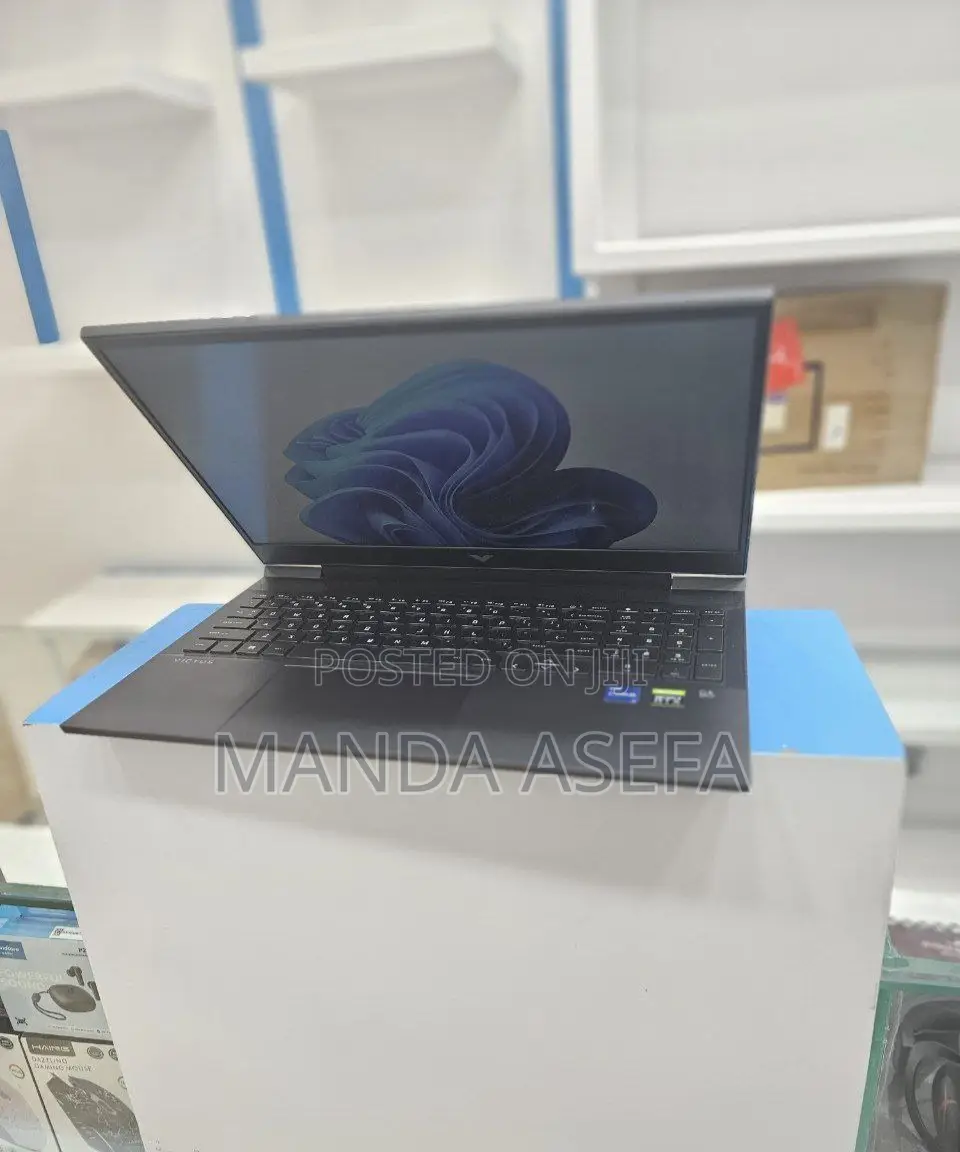 New Laptop HP Victus 16 16GB Intel Core I7 SSD 512GB