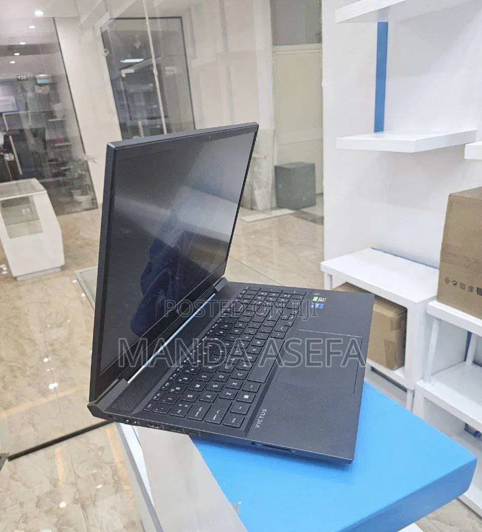 New Laptop HP Victus 16 16GB Intel Core I7 SSD 512GB