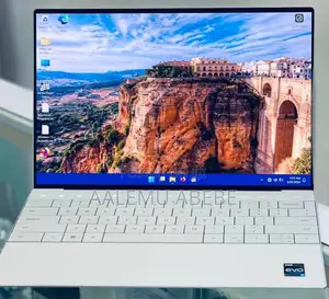 Photo - New Laptop Dell XPS 13 32GB Intel Core I7 SSD 512GB