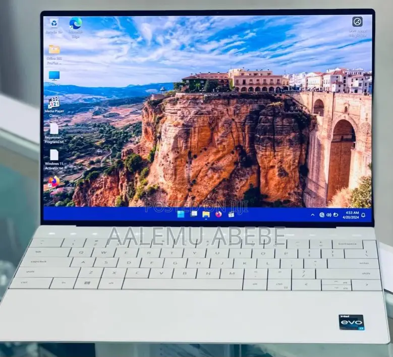 New Laptop Dell XPS 13 32GB Intel Core I7 SSD 512GB