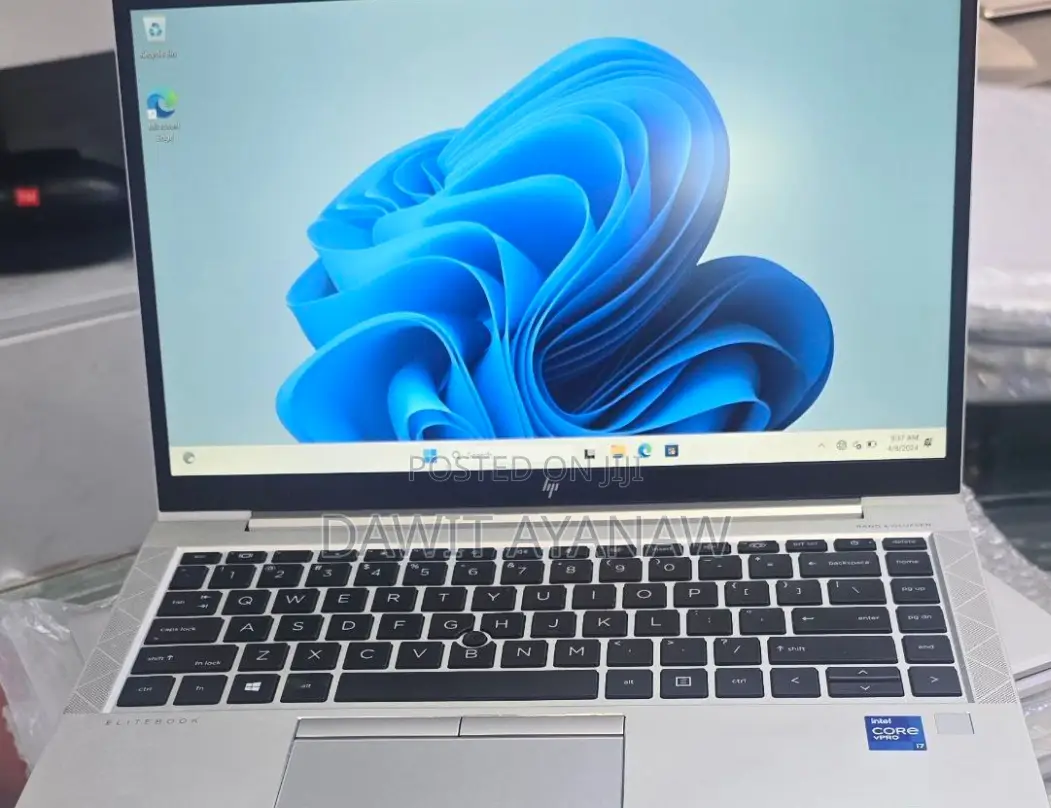 New Laptop HP EliteBook 840 G8 16GB Intel Core I7 SSD 512GB