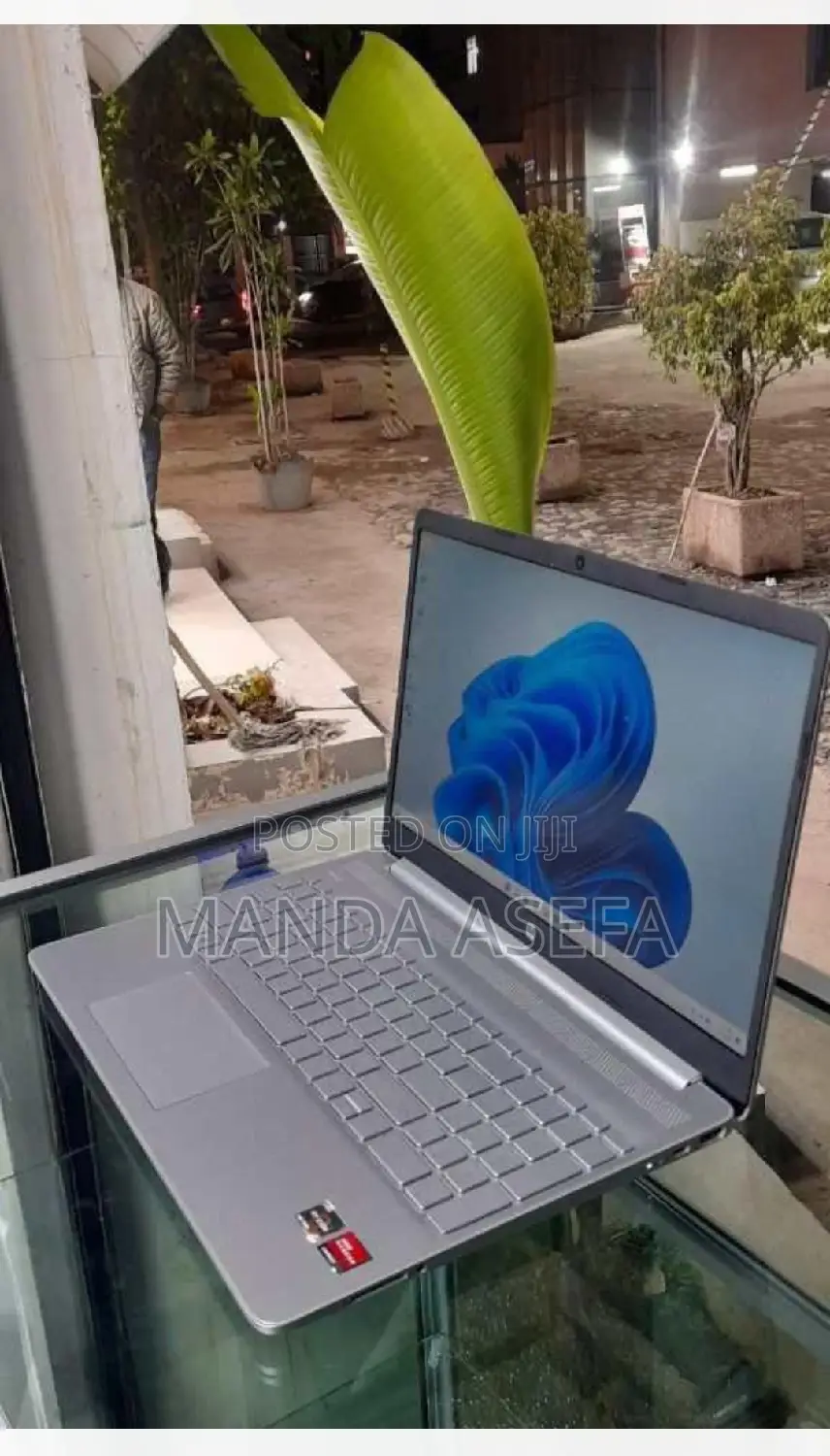 New Laptop HP Stream Notebook 8GB AMD Ryzen 7 SSD 512GB
