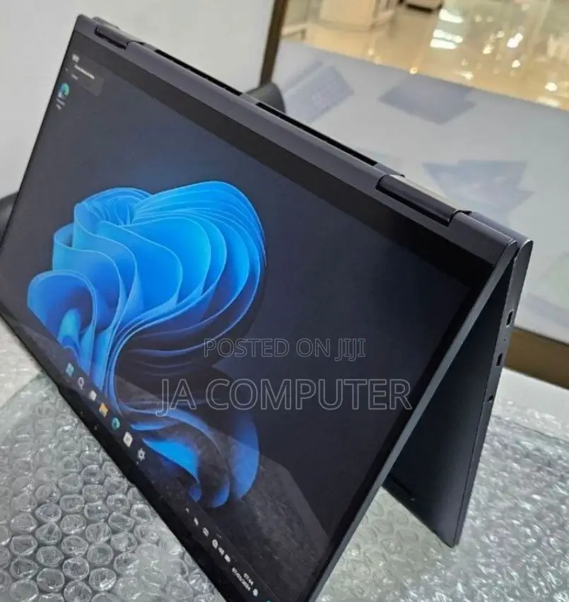 New Laptop Lenovo ThinkPad Yoga 16GB Intel Core I5 SSD 512GB