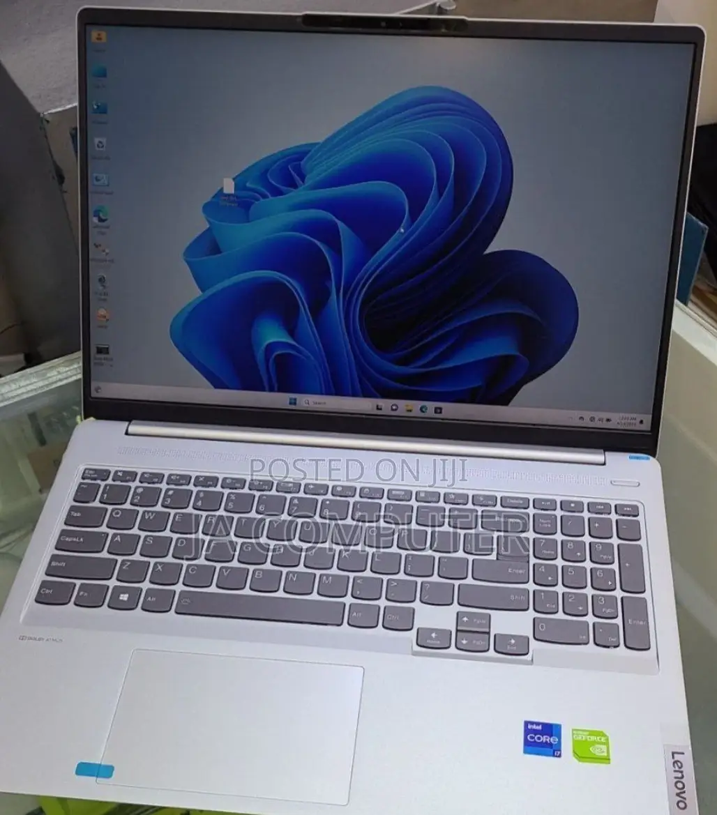 New Laptop Lenovo Ideapad 3 16GB Intel Core I7 SSD 512GB