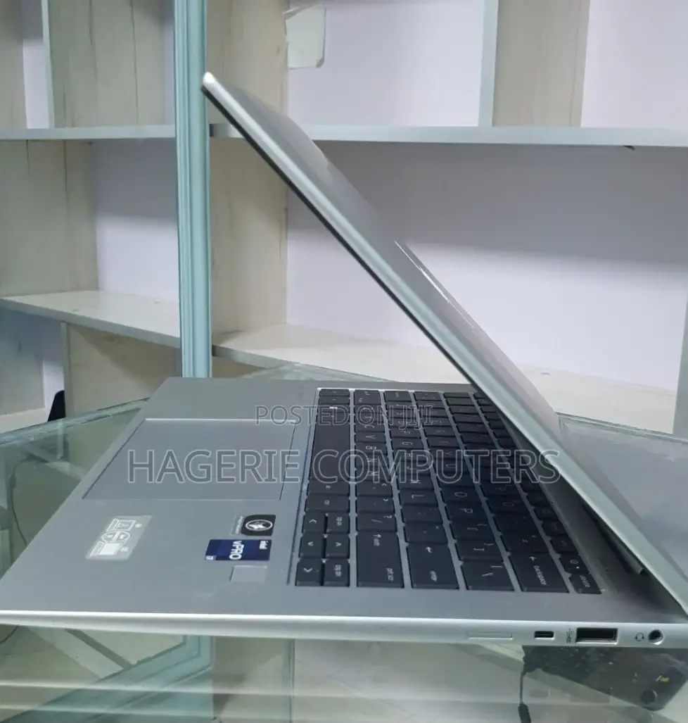 New Laptop Dell Inspiron 11 3168 16GB Intel Core I7 SSD 512GB