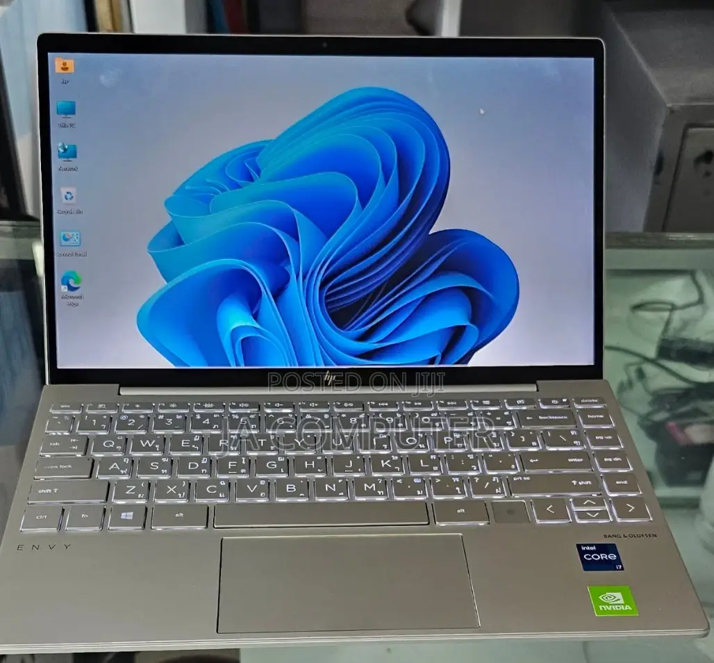New Laptop HP Envy X360 16GB Intel Core I7 SSD 512GB