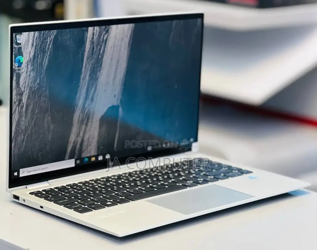 New Laptop HP EliteBook X GB Intel Core I7 SSD 512GB