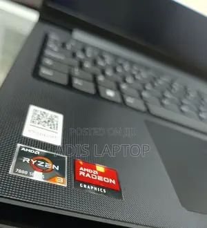 New Laptop Lenovo V15 8GB Intel Core I3 SSD 256GB