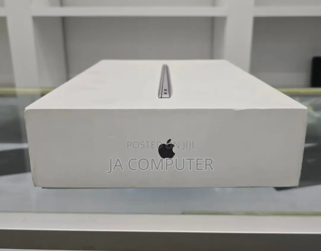 New Laptop Apple MacBook Air 2020 M1 8GB Apple M1 SSD 512GB