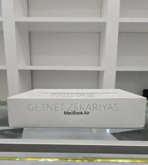 New Laptop Apple MacBook Air 8GB Apple M1 SSD 512GB