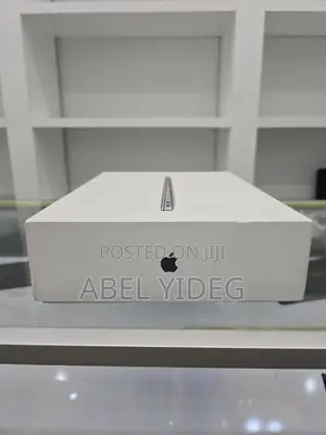 New Laptop Apple MacBook Air 2020 M1 8GB Apple M1 SSD 512GB