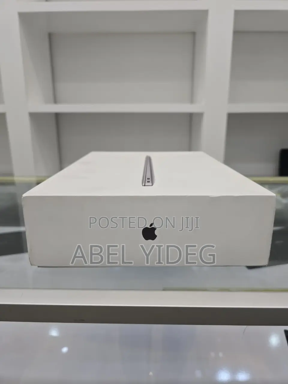 New Laptop Apple MacBook Air 2020 M1 8GB Apple M1 SSD 512GB